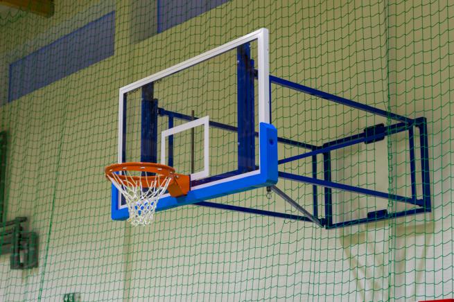 PROFESSIONAL 105X180 CM BASKETBALL BACK-BOARD - TEMPERED GLASS