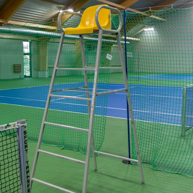 STANDARD umpire chair